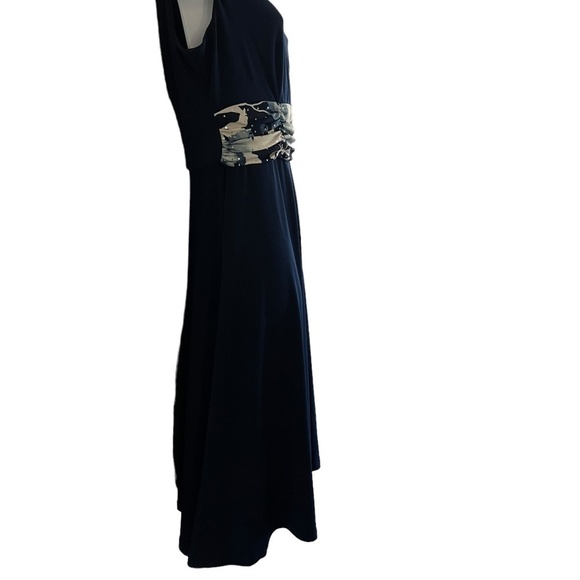 Jessica Howard | Floral Waist Detail | Fit and Flare Dress - Picture 3 of 6